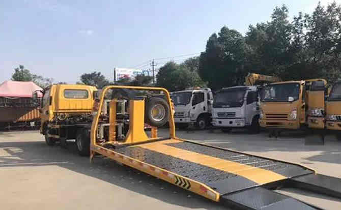 拉孜汽车中途维修案例